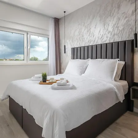 بيت للعطل Luxurious In *