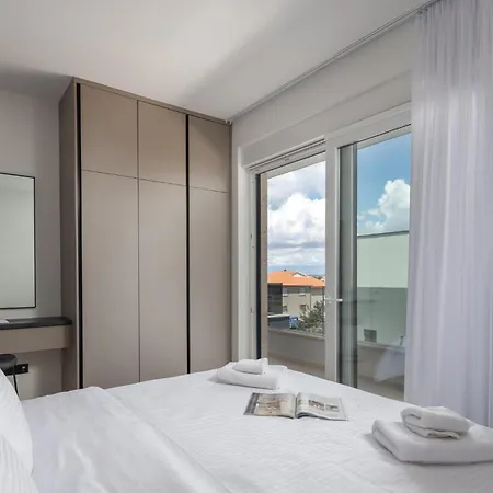 Luxurious In بيت للعطل نين