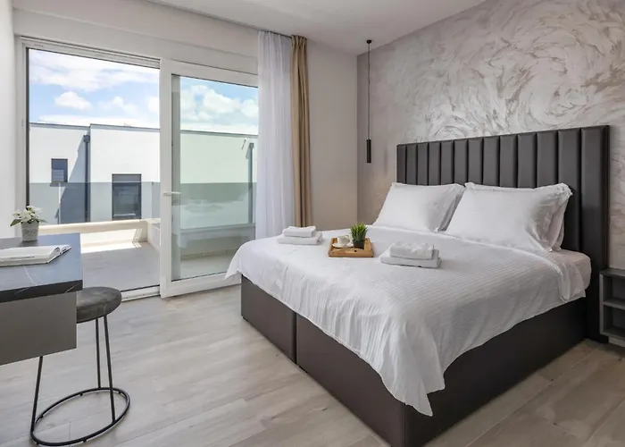 5 Bedroom Stunning In בית נופש
