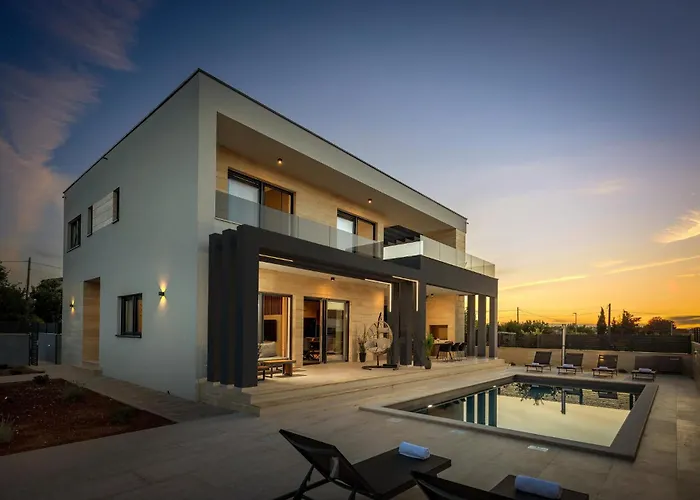 5 Bedroom Stunning In בית נופש