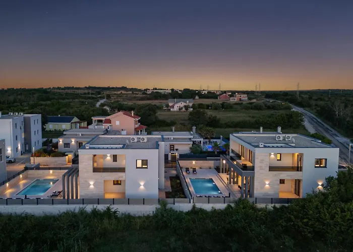 5 Bedroom Stunning In Nin
