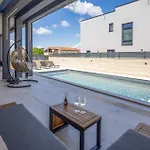 Luxurious In