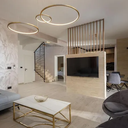 5 Bedroom Stunning In *