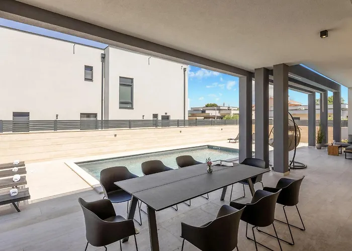 5 Bedroom Stunning In Сasa de vacaciones *
