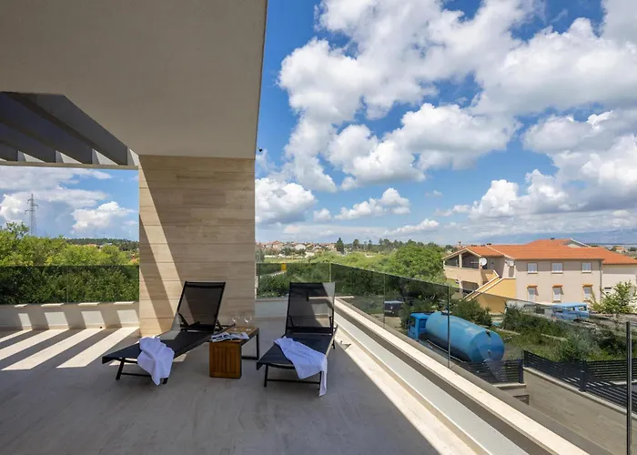 5 Bedroom Stunning In